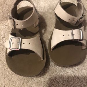 Girls sandals
